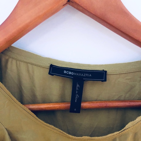 BCBGMaxazria Asymmetric Ruffle high-low Top Small - Picture 2 of 4